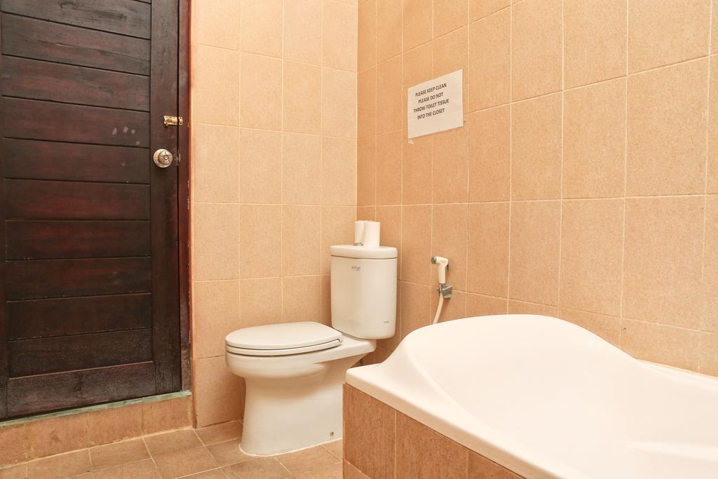 Hotel Reddoorz @ Mataram Kuta 3 Zewnętrze zdjęcie