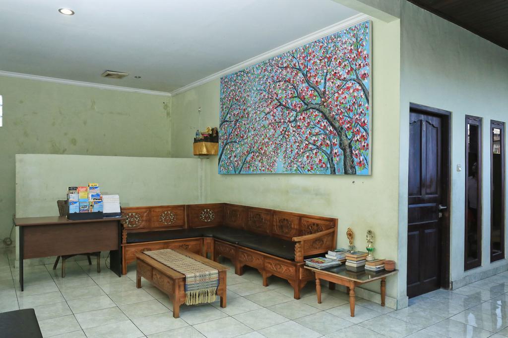 Hotel Reddoorz @ Mataram Kuta 3 Zewnętrze zdjęcie