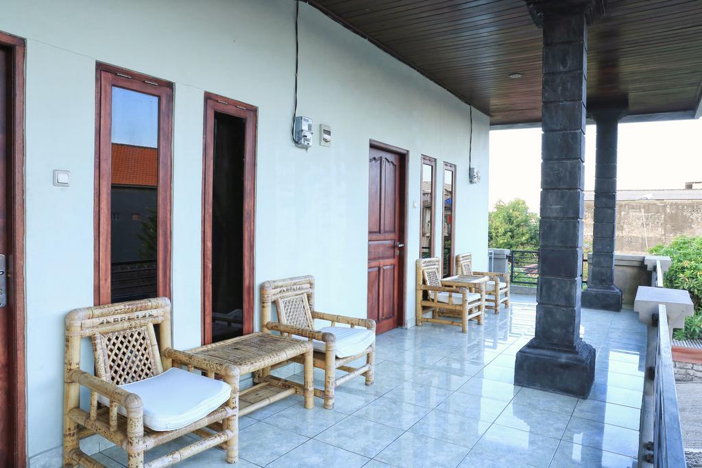 Hotel Reddoorz @ Mataram Kuta 3 Zewnętrze zdjęcie