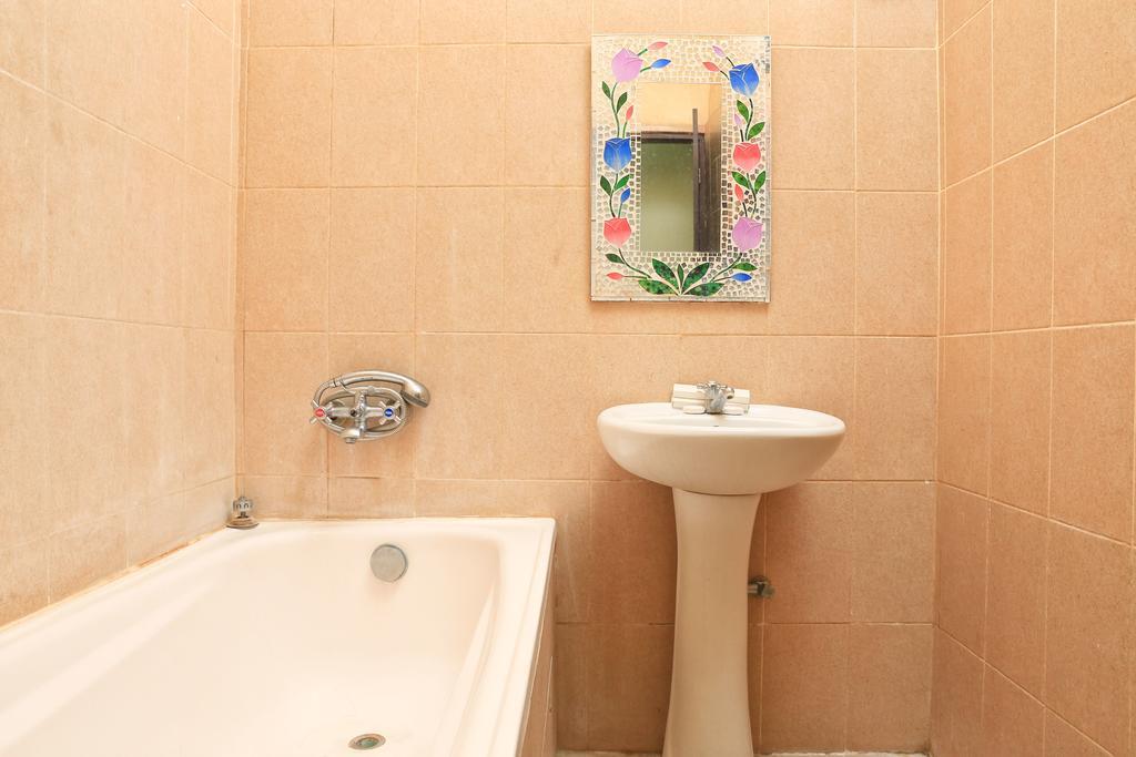 Hotel Reddoorz @ Mataram Kuta 3 Zewnętrze zdjęcie
