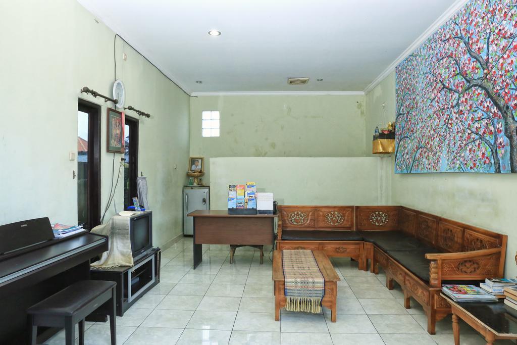 Hotel Reddoorz @ Mataram Kuta 3 Zewnętrze zdjęcie